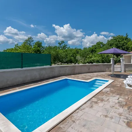 Nyaraló Azi, A Cozy Mediterranean Hideaway, Peaceful And Fenced *